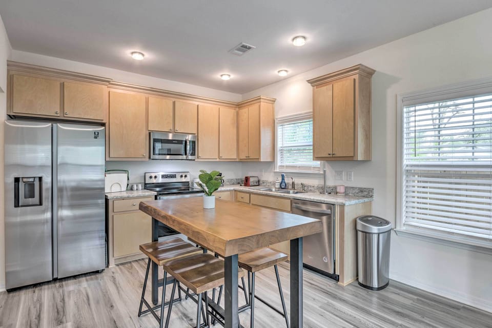 Fully Equipped Kitchen | 1st Floor | Dishware & Flatware