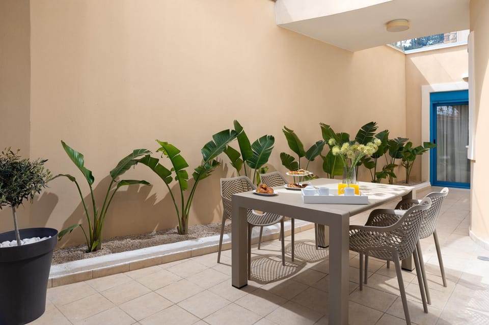 sitting area