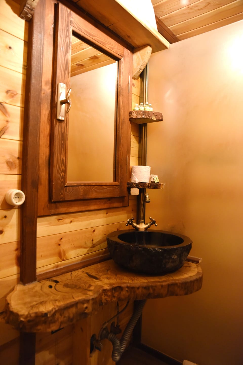 Comfort Tree House, Balcony, Mountain View | Bathroom | Shower, rainfall showerhead, hair dryer, bathrobes