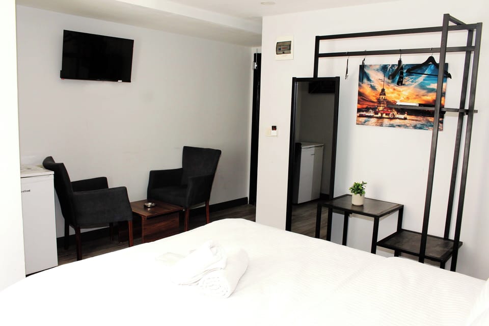 Classic Double Room | Room amenity