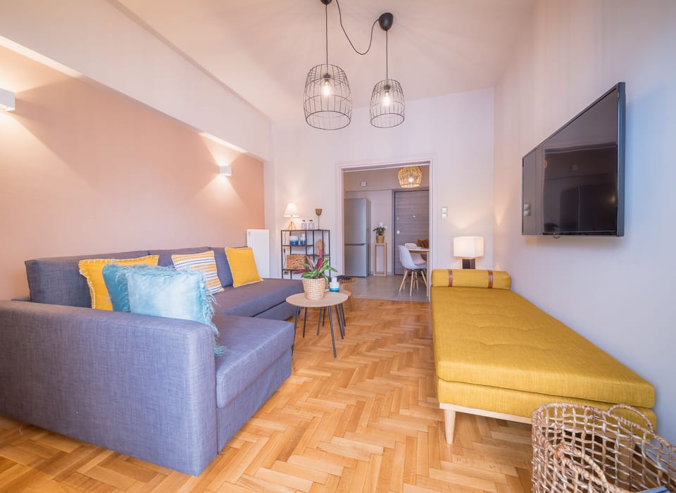 Living room, with a smart-TV