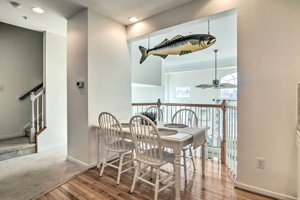 Dining Area | Dishware & Flatware