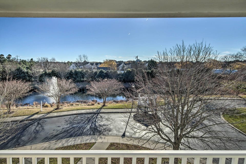 2nd-Floor Covered Balcony