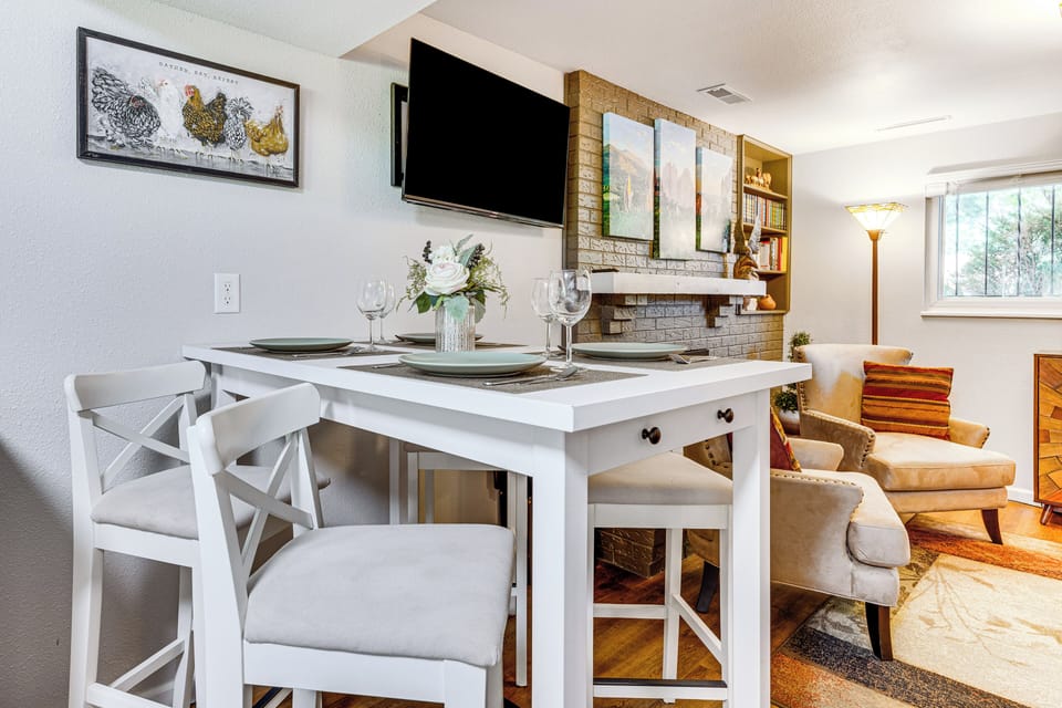 Dining Nook