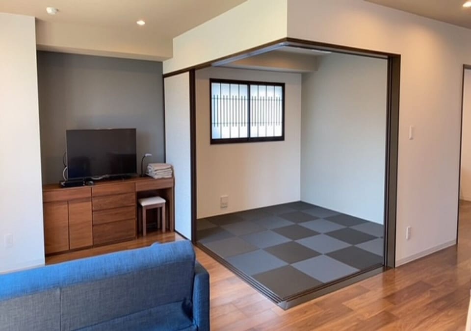 The Ryukyu tatami space can be made into a private room with partitions.