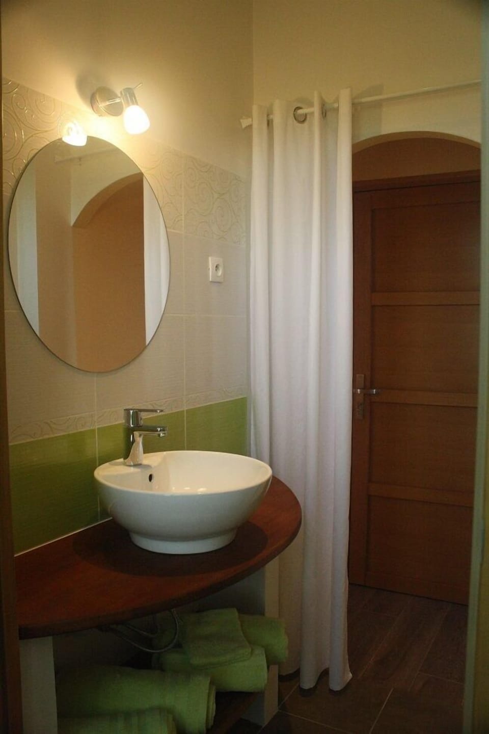 Family Triple Room, Multiple Beds, Balcony, Pool View | Bathroom | Shower, hair dryer, towels