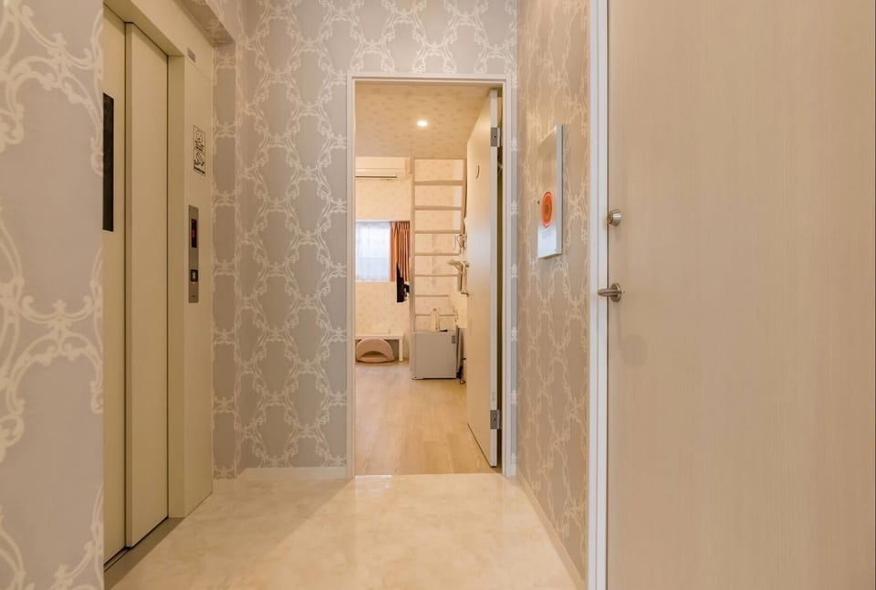 2nd floor corridor