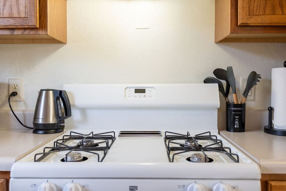 Gas stove for easy meals.