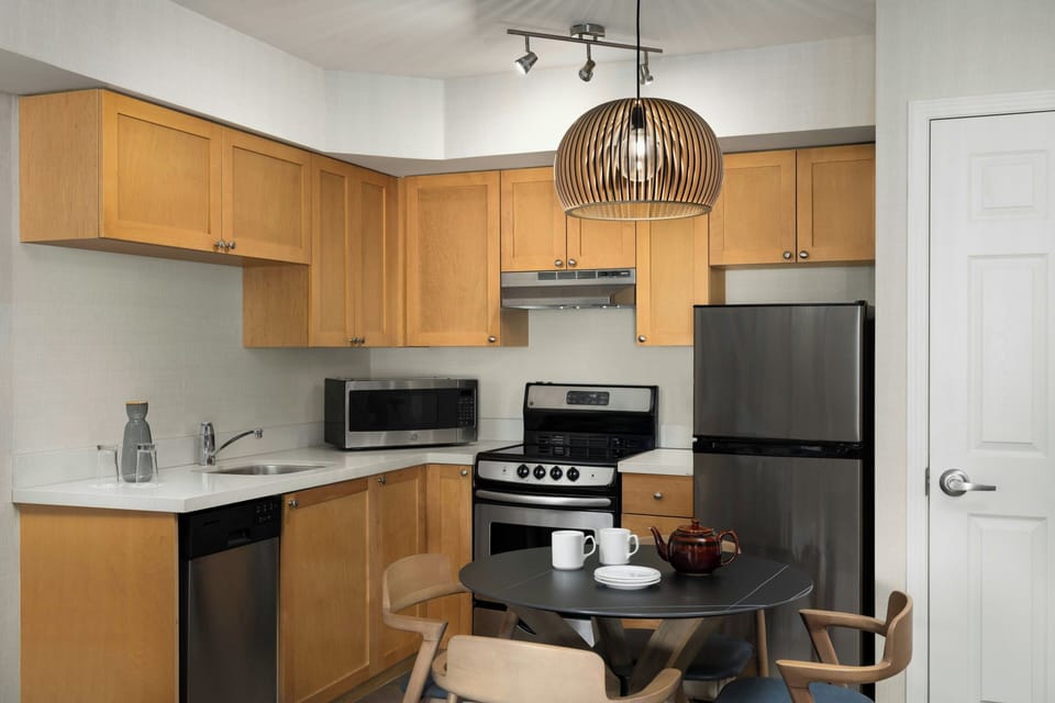 Fridge, microwave, coffee/tea maker, electric kettle