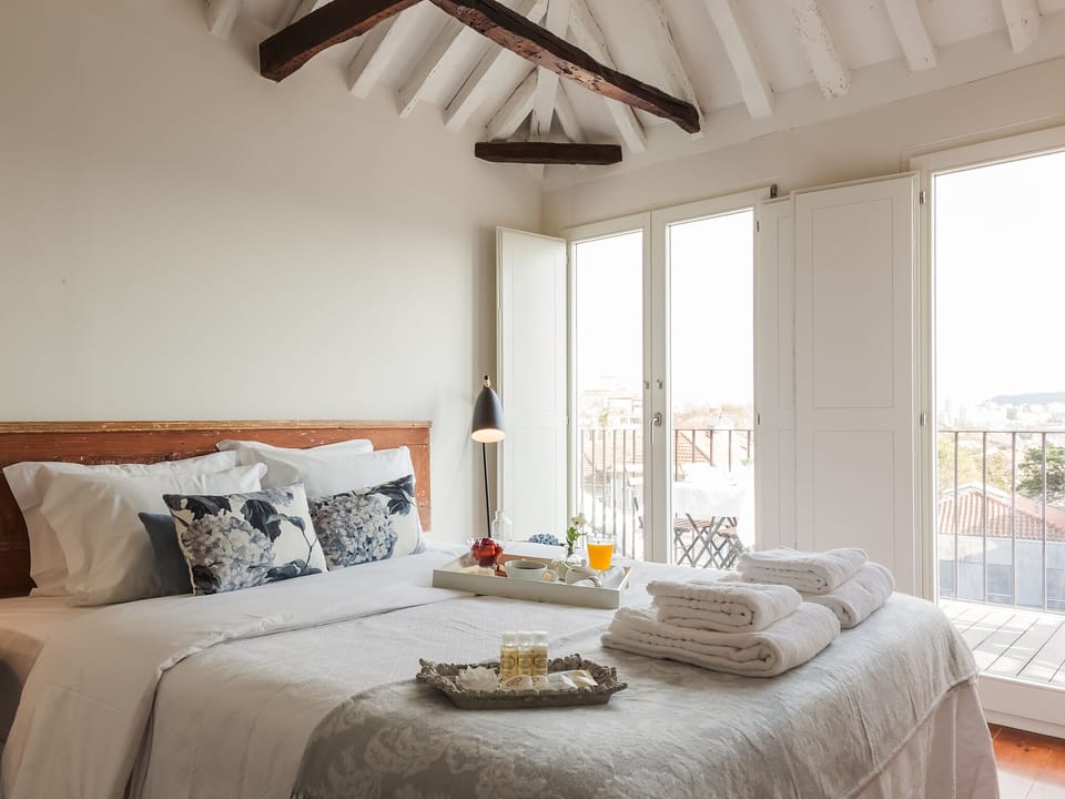 Panoramic Suite | Hypo-allergenic bedding, individually decorated, individually furnished