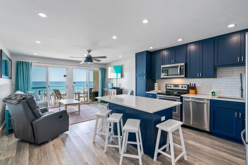 Freshly Remodeled & Open Kitchen/Living Area