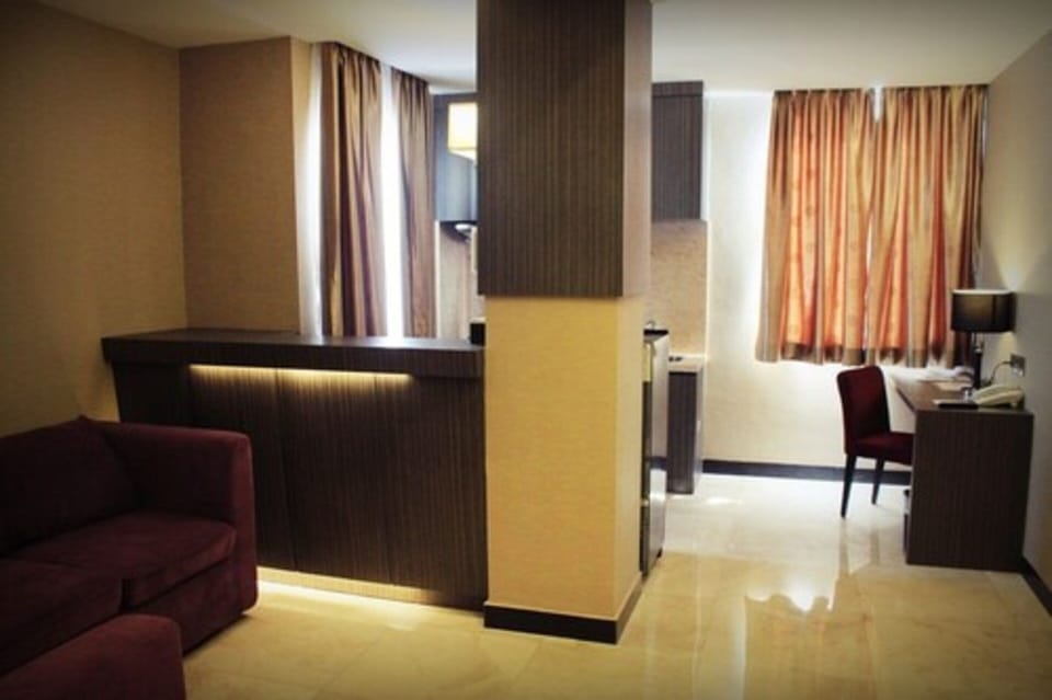 Biz Suite | Private kitchen | Coffee/tea maker