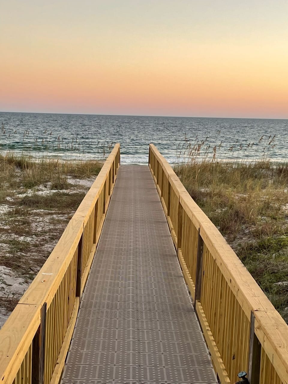 From your private deck/boardwalk, only 22 steps until your toes are in the sand🏖️