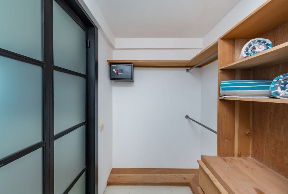 Premium Villa | Safe