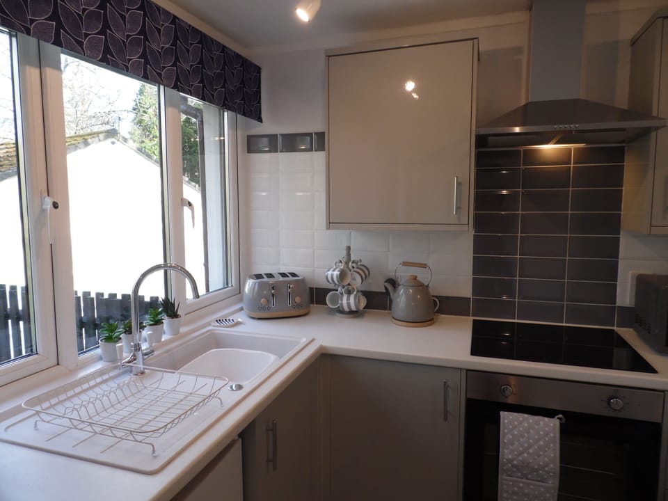 Modern fresh kitchen all brand new for 2022
