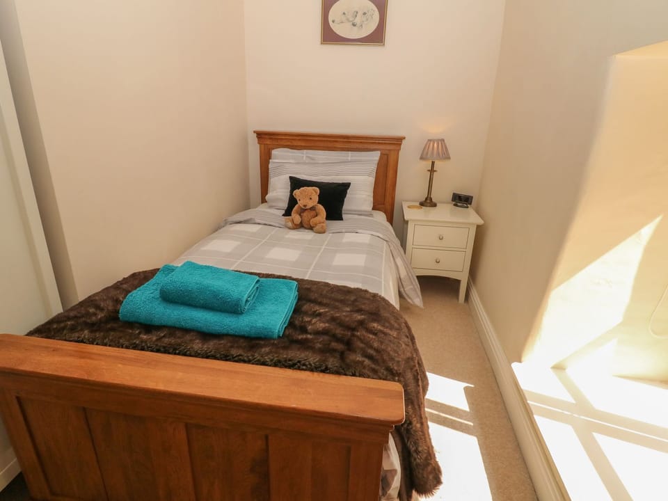 Cottage | 3 bedrooms, individually decorated, individually furnished, free WiFi
