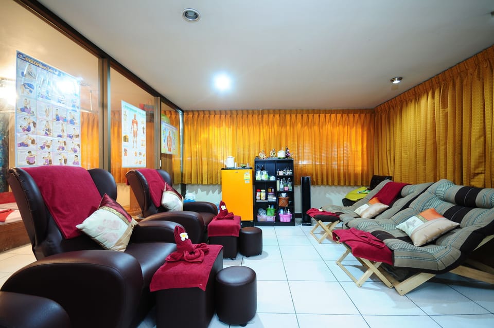 Thai massages, massage/treatment rooms, massages