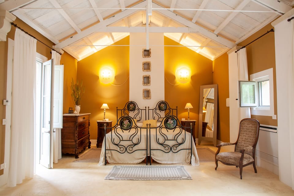 Junior Suite (Superior) | Minibar, in-room safe, soundproofing, iron/ironing board