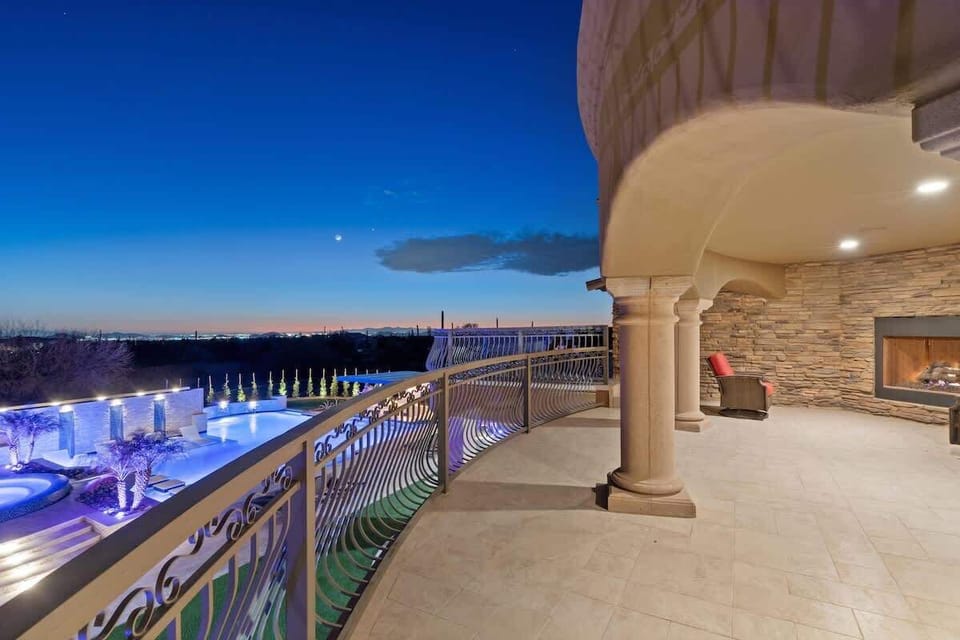 Wrap-around balcony with breathtaking desert sunset vistas