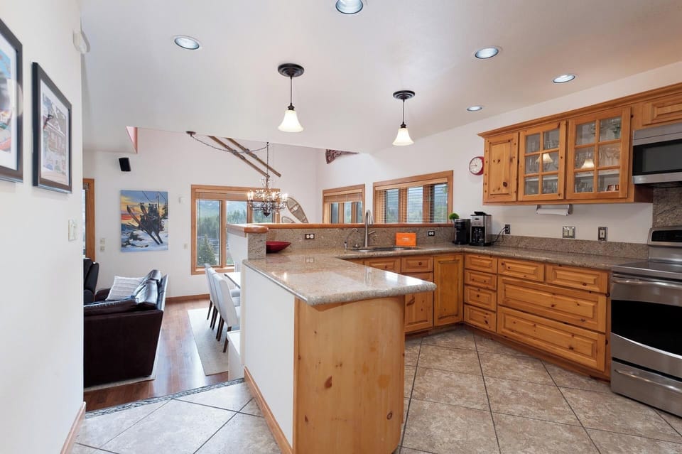 Fully Stocked Kitchen