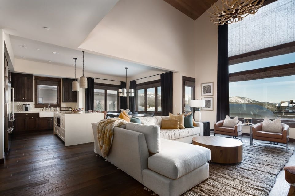 Lodgeside 4A, Living, 4