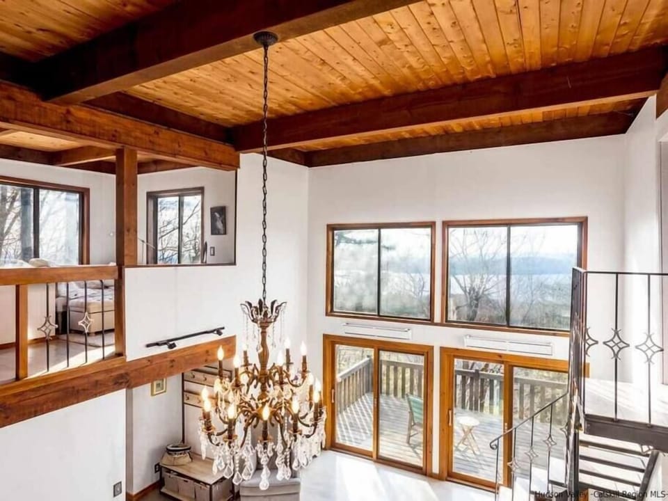 b5494fba-e4a8-4166-9c6b-db290c5ba3a1