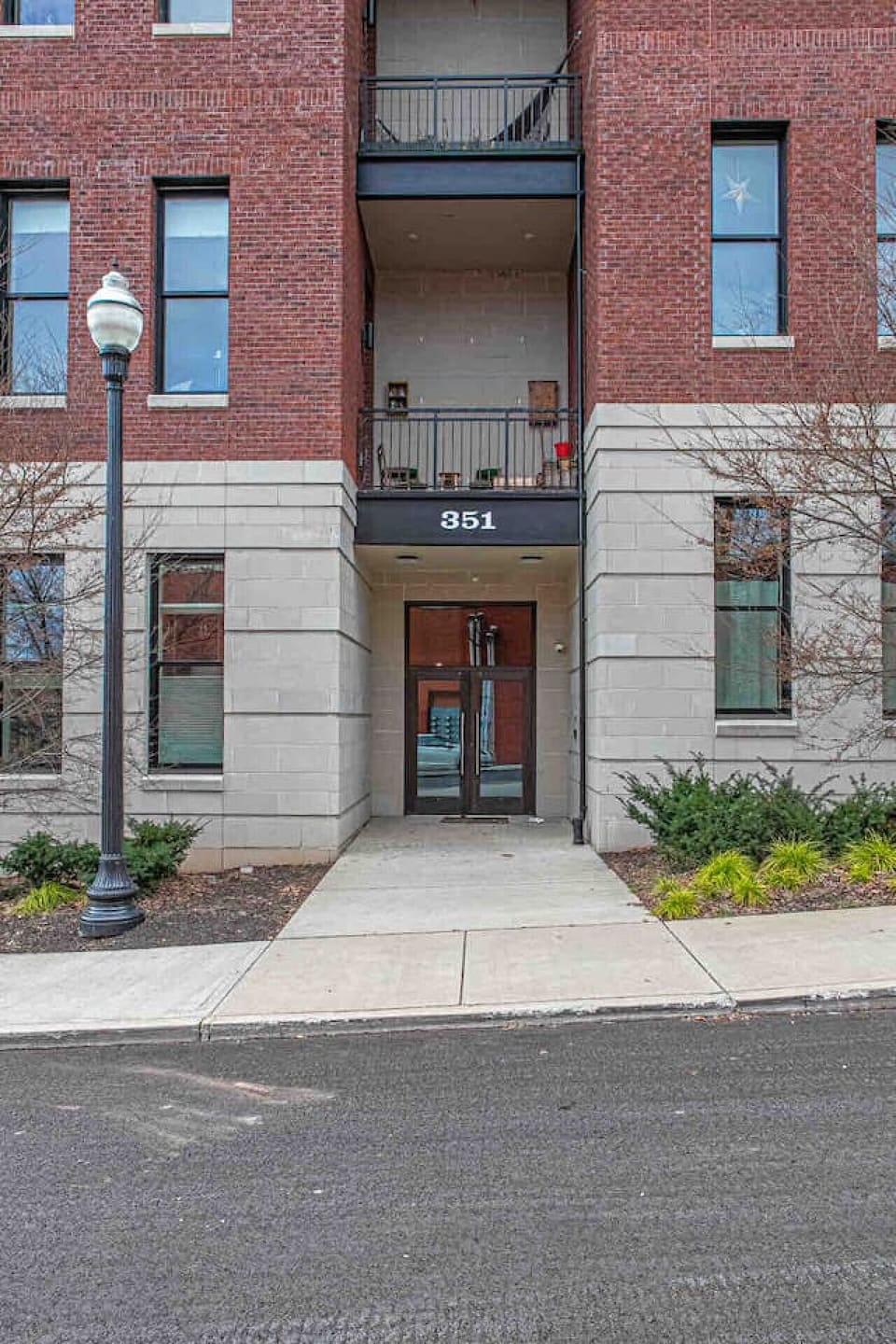 Charming Entrance: Step into your stylish getaway with modern touches and vibrant surroundings!