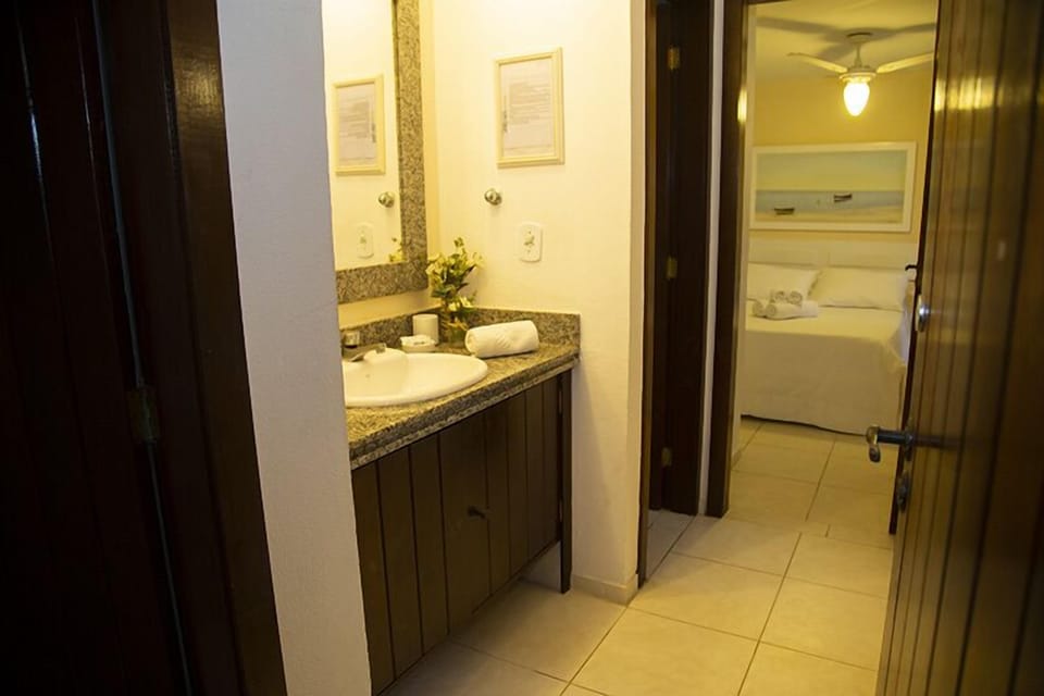 Quadruple Room | Bathroom | Shower