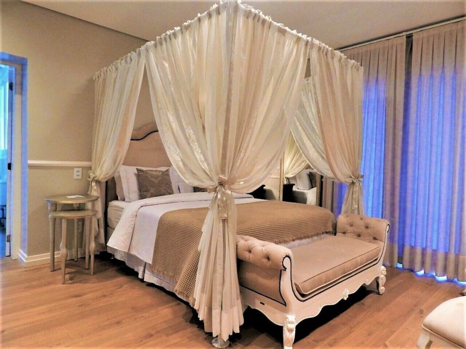 Romantic Studio Suite, City View | Individually furnished, travel crib, free WiFi, bed sheets