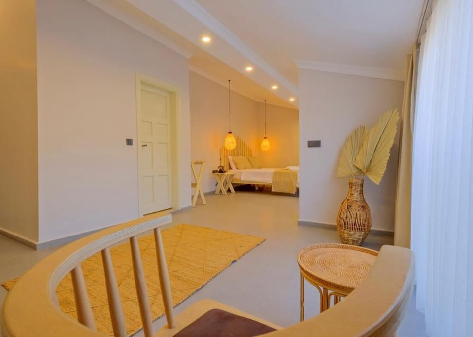 Honeymoon Double Room | Individually decorated, desk, soundproofing, bed sheets