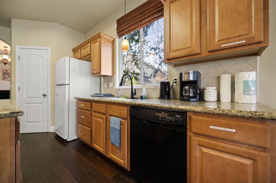 Kitchen2
