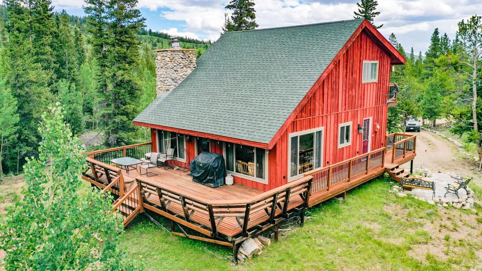 The perfect place to enjoy the outdoors - enjoying your own private escape next to a bubbling creek!