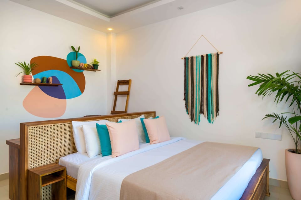 Deluxe Double Room, Garden View | Desk, laptop workspace, WiFi, bed sheets