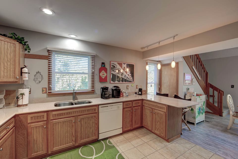 Kitchen (2)