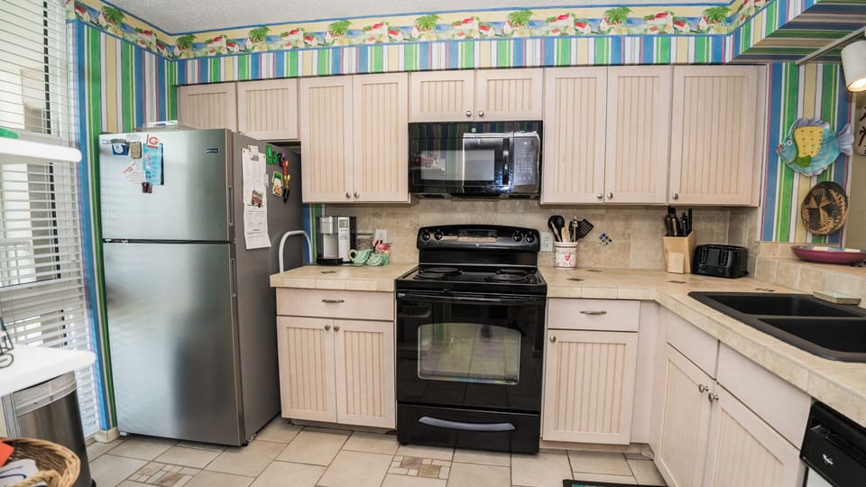 Fully equipped kitchen