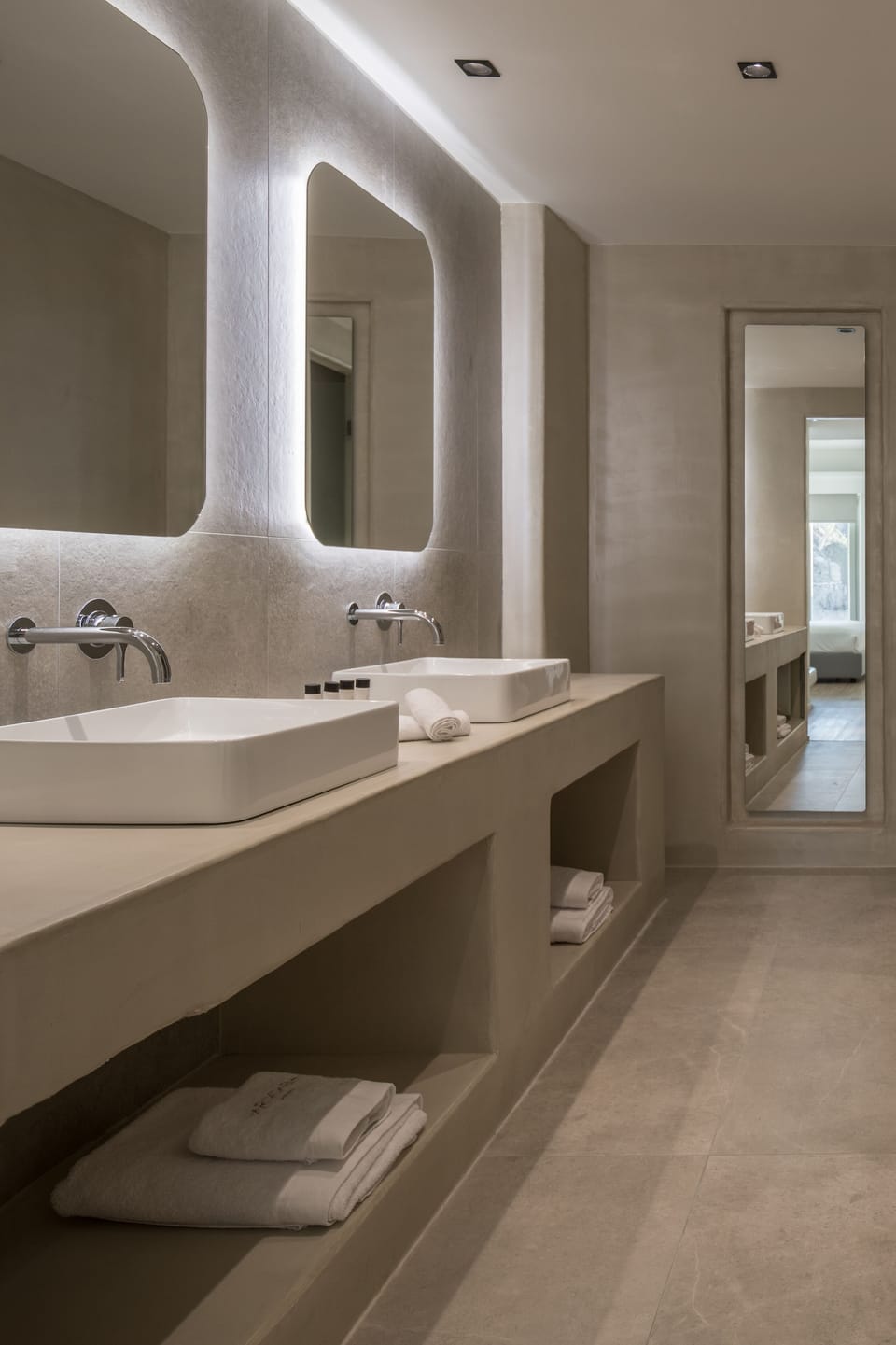 Superior Double Room, Private Pool, Sea View | Bathroom | Shower, free toiletries, hair dryer, bathrobes