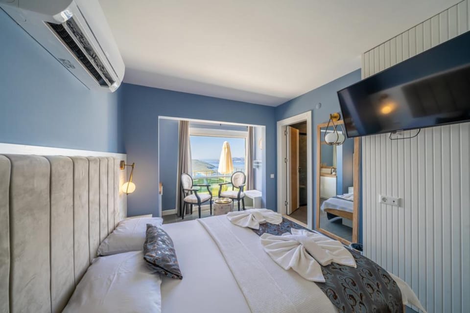 Standard Room | Premium bedding, minibar, in-room safe, individually decorated