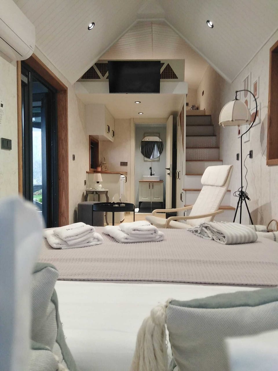 Deluxe Double Room | Egyptian cotton sheets, premium bedding, Select Comfort beds, minibar