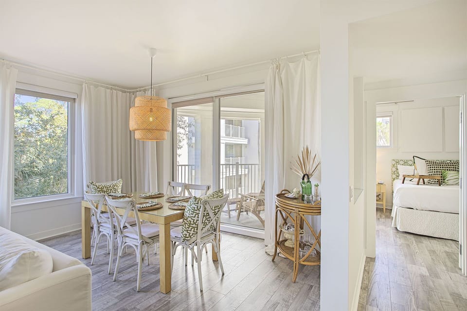 22-Bahia-4329-Dining