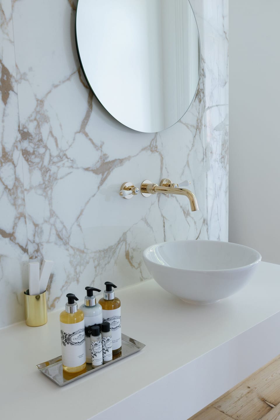 Suite dos Viscondes | Bathroom | Hair dryer, bathrobes, slippers, towels