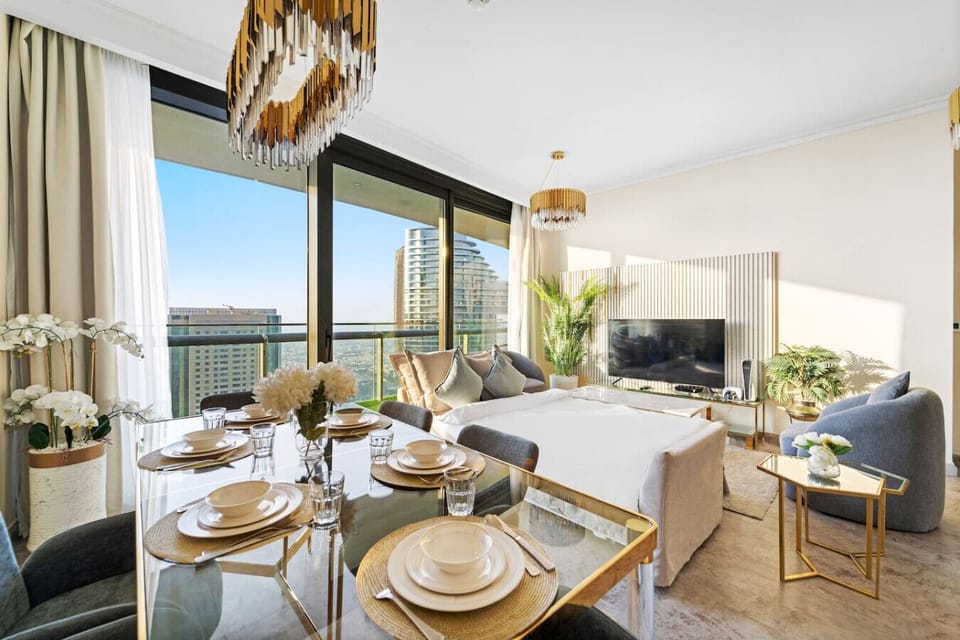 Living Room Escape: Bright and airy retreat with stunning views and modern elegance awaits!