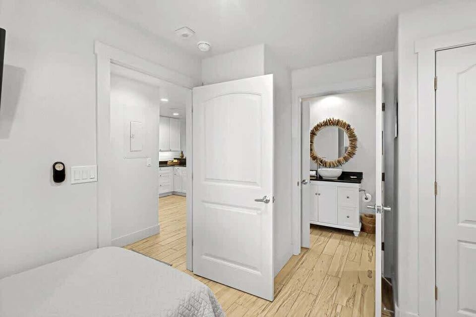Convenient Access: This Bathroom Connects Seamlessly to the Hallway and Twin Room!
