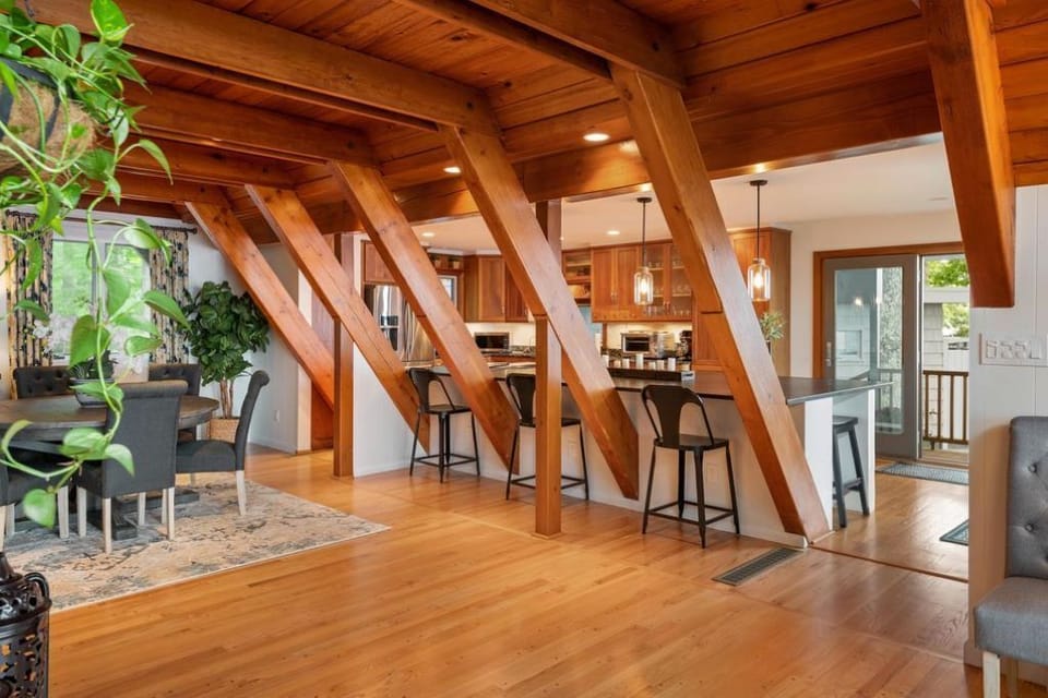 Full kitchen