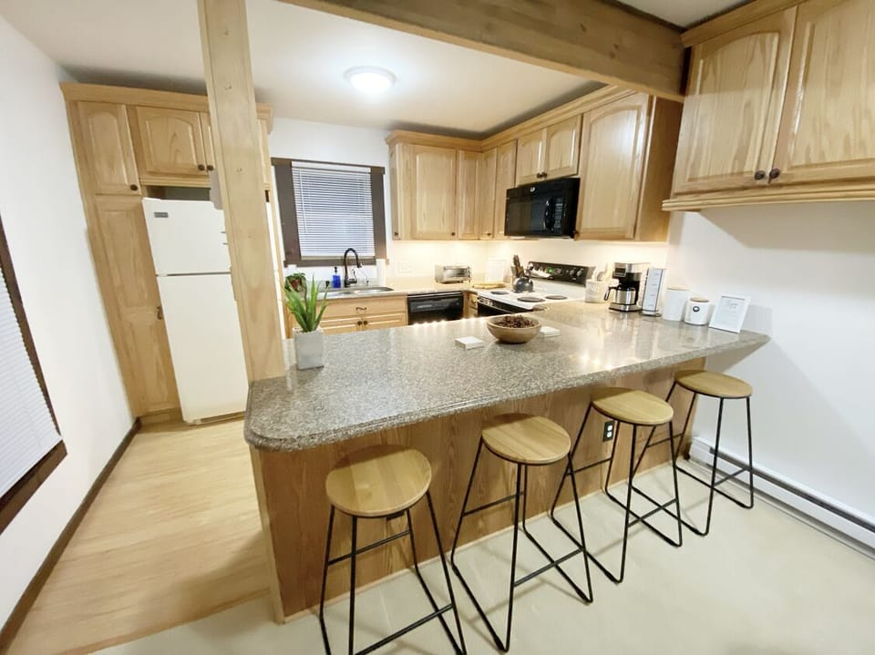 Plenty of room to make a great meal or to sit and chat over morning coffee. 