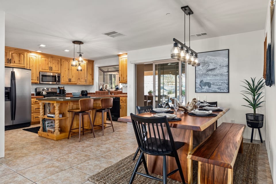 Open dining/kitchen concept
