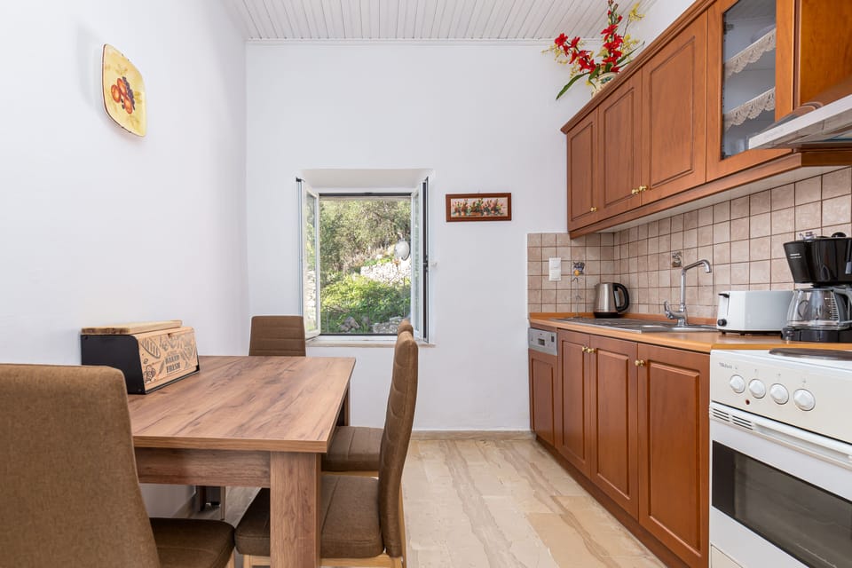 Panoramic Villa, 2 Bedrooms, Non Smoking, Sea View | Private kitchen | Full-size fridge, microwave, oven, stovetop