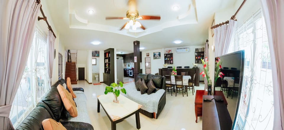 Villa | Living area