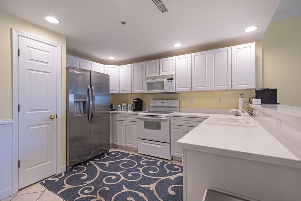 Kitchen Unit 201