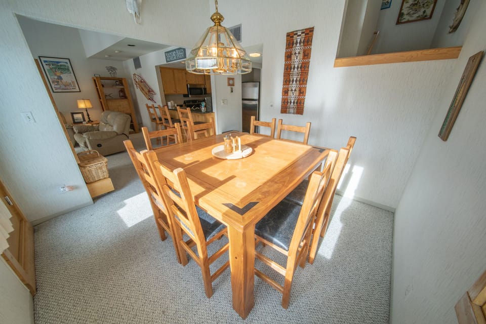 Dining space for everyone