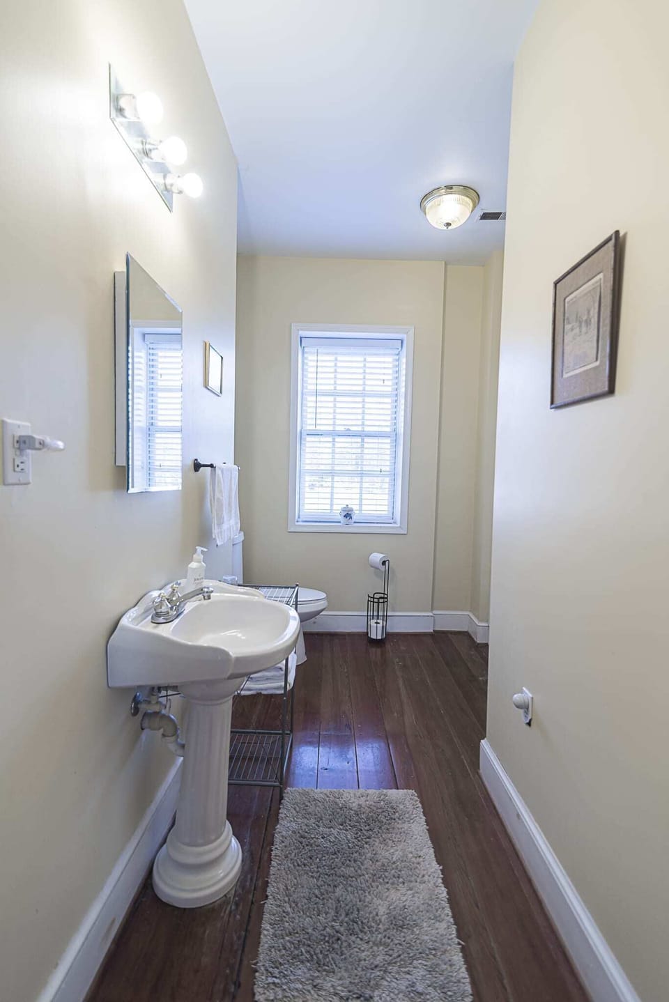Spacious Bathroom